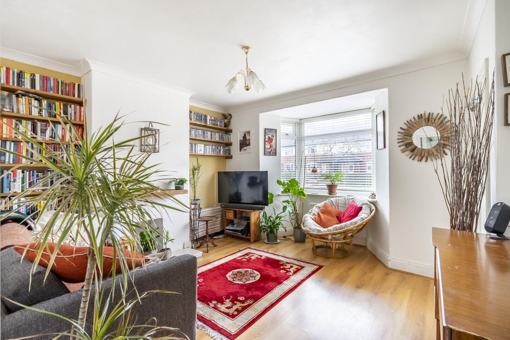 Property photo 3 of 14 Living Room