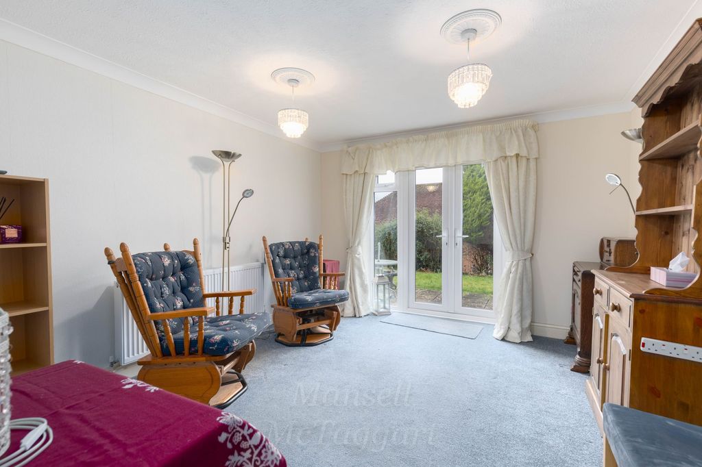 Property photo 3 of 9