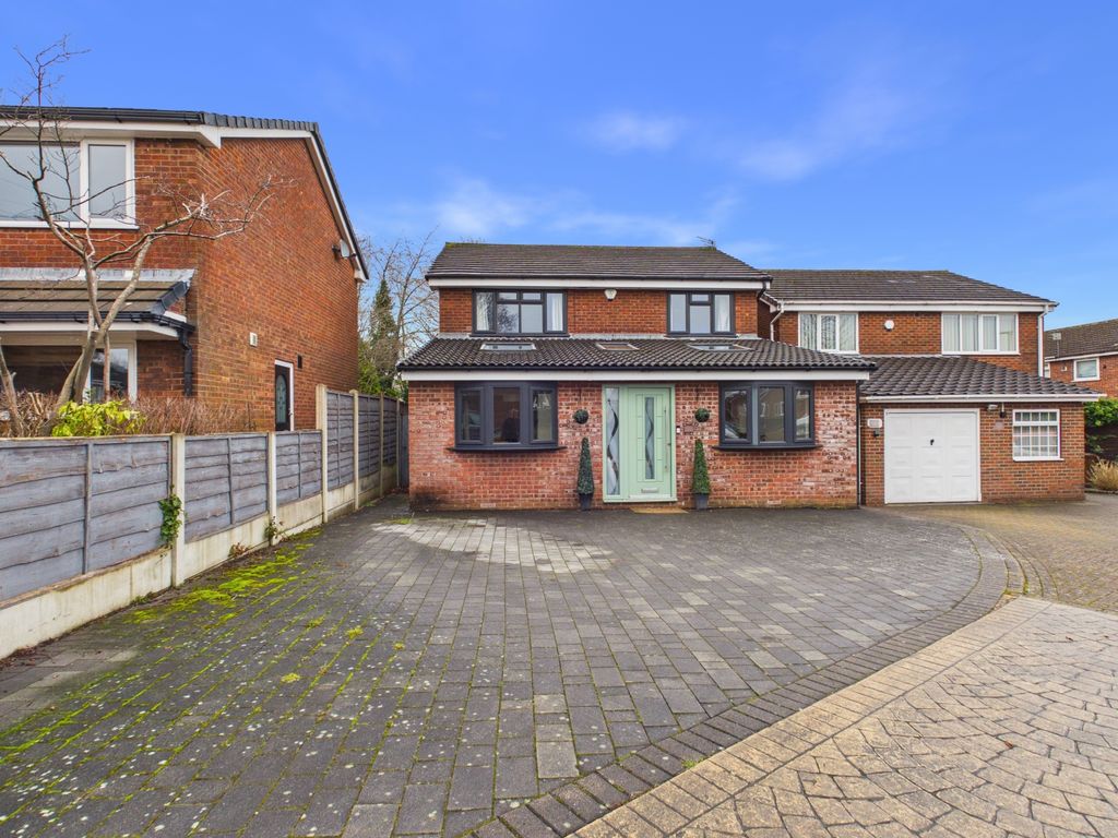 Property photo 1 of 26 Cam03729G0-Pr0257-Still018