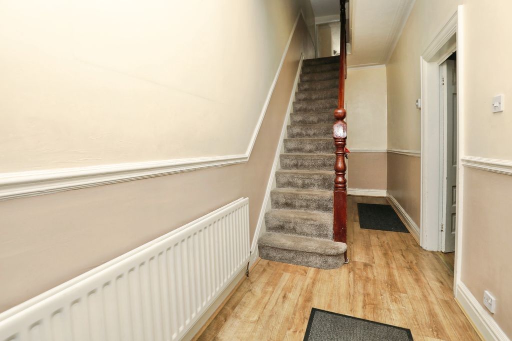 Property photo 2 of 15 2