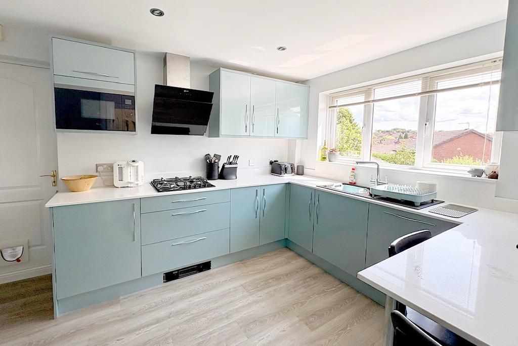 Property photo 2 of 28 Kitchen 3.Jpg