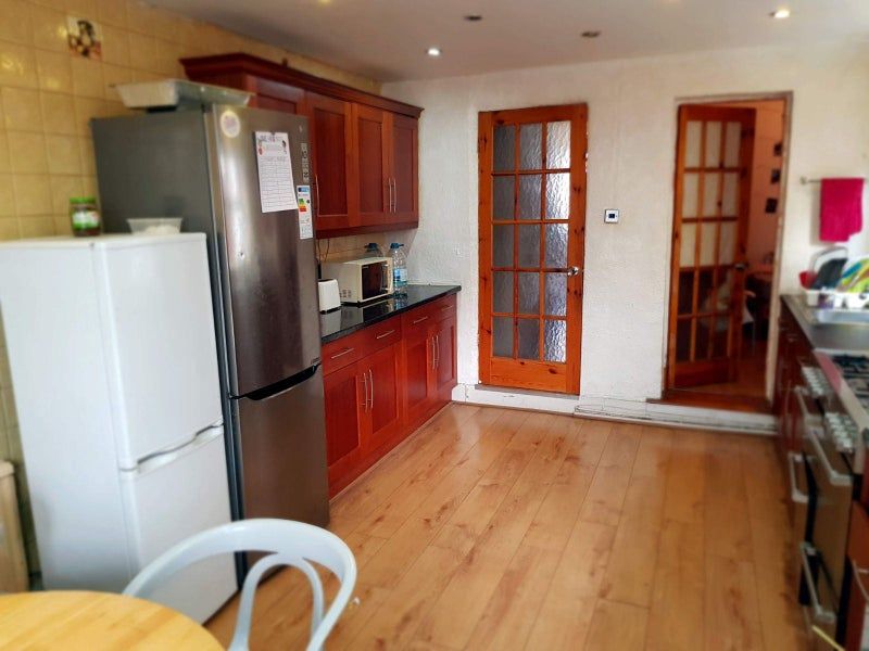 Property photo 3 of 4