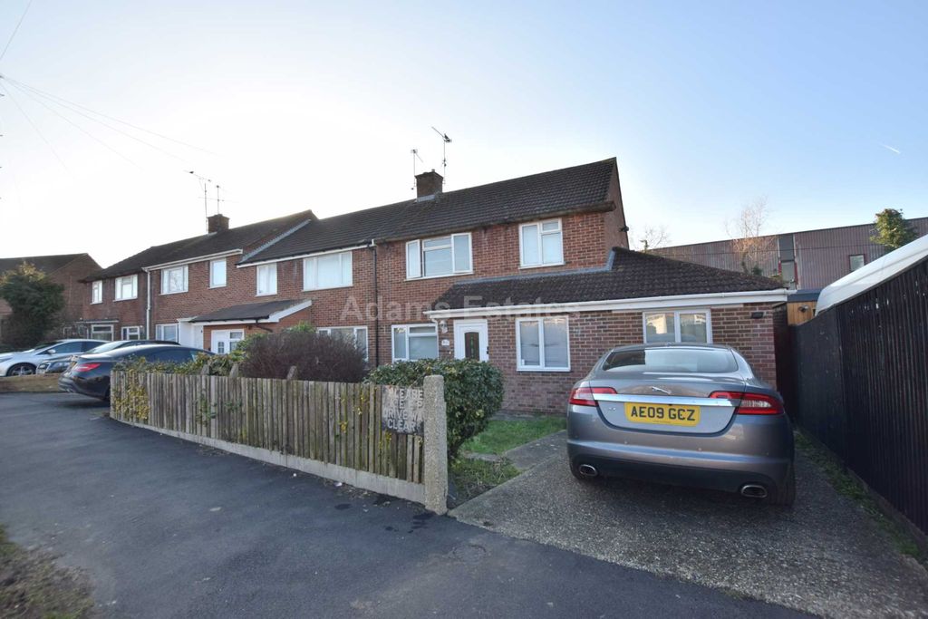 Property photo 2 of 16