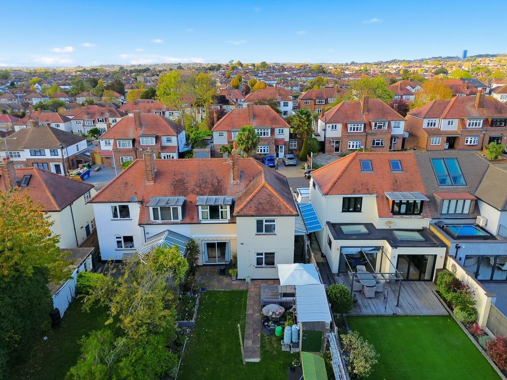 Property photo 1 of 29