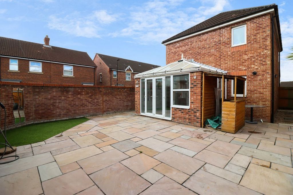 Property photo 3 of 15