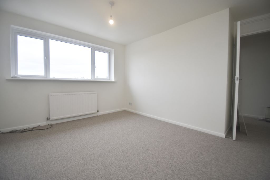 Property photo 3 of 17 Photo 9