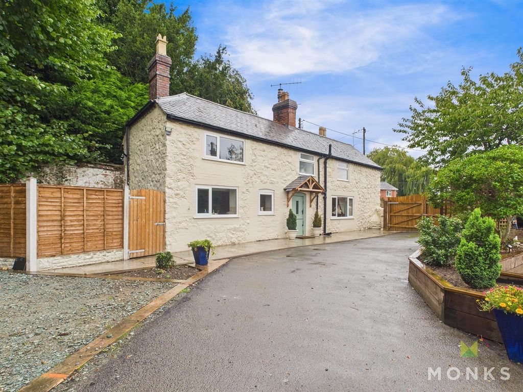 Property photo 1 of 34 Cam01520G0-Pr0274-Still039.Jpg