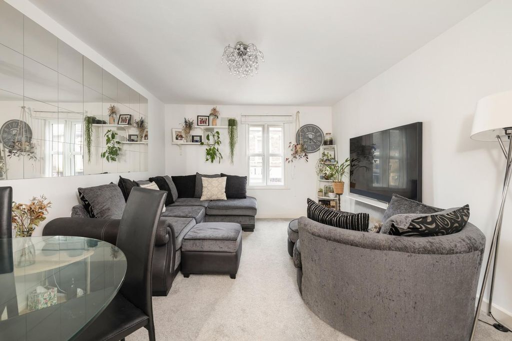 Property photo 1 of 12 Char9308.Jpg