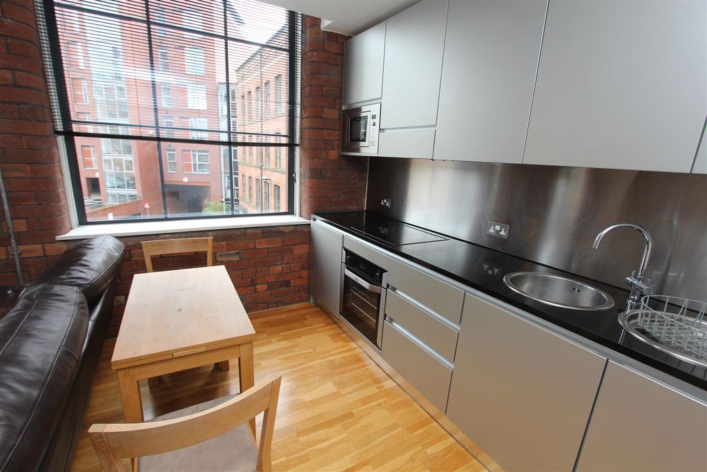 Property photo 2 of 8 Dining.Jpg