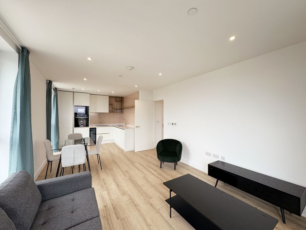 Property photo 3 of 8