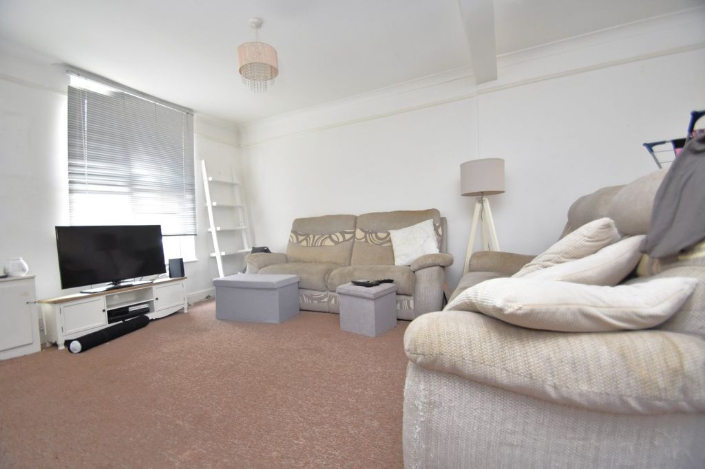 Property photo 2 of 4 Picture No. 04