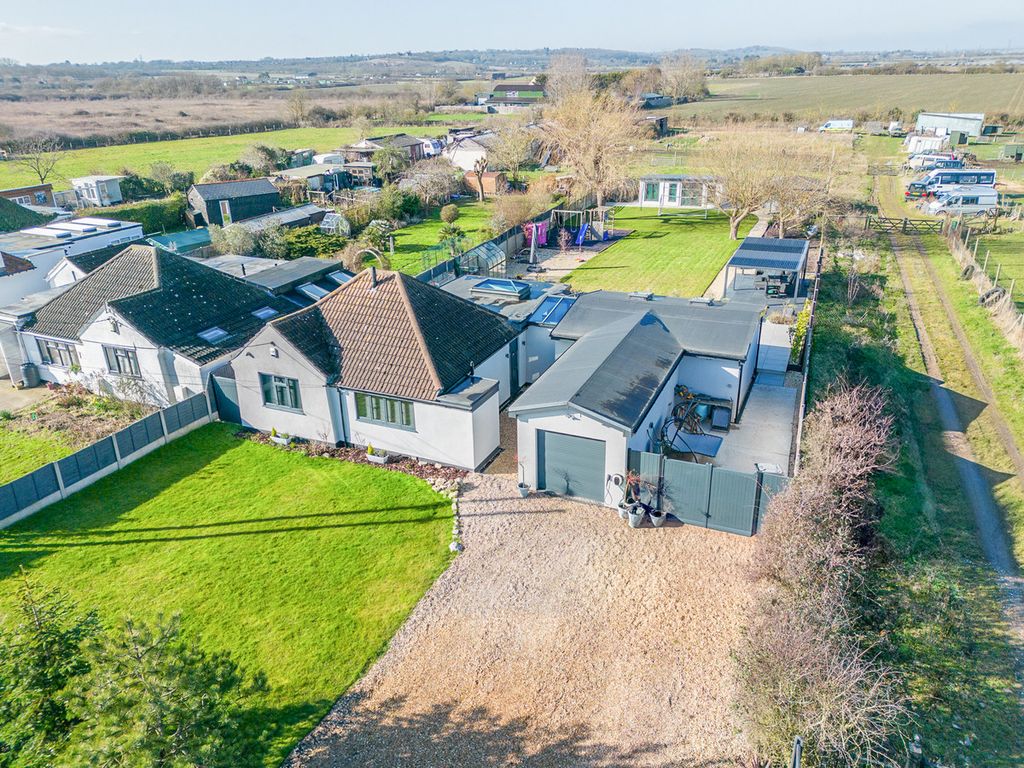 Property photo 1 of 33