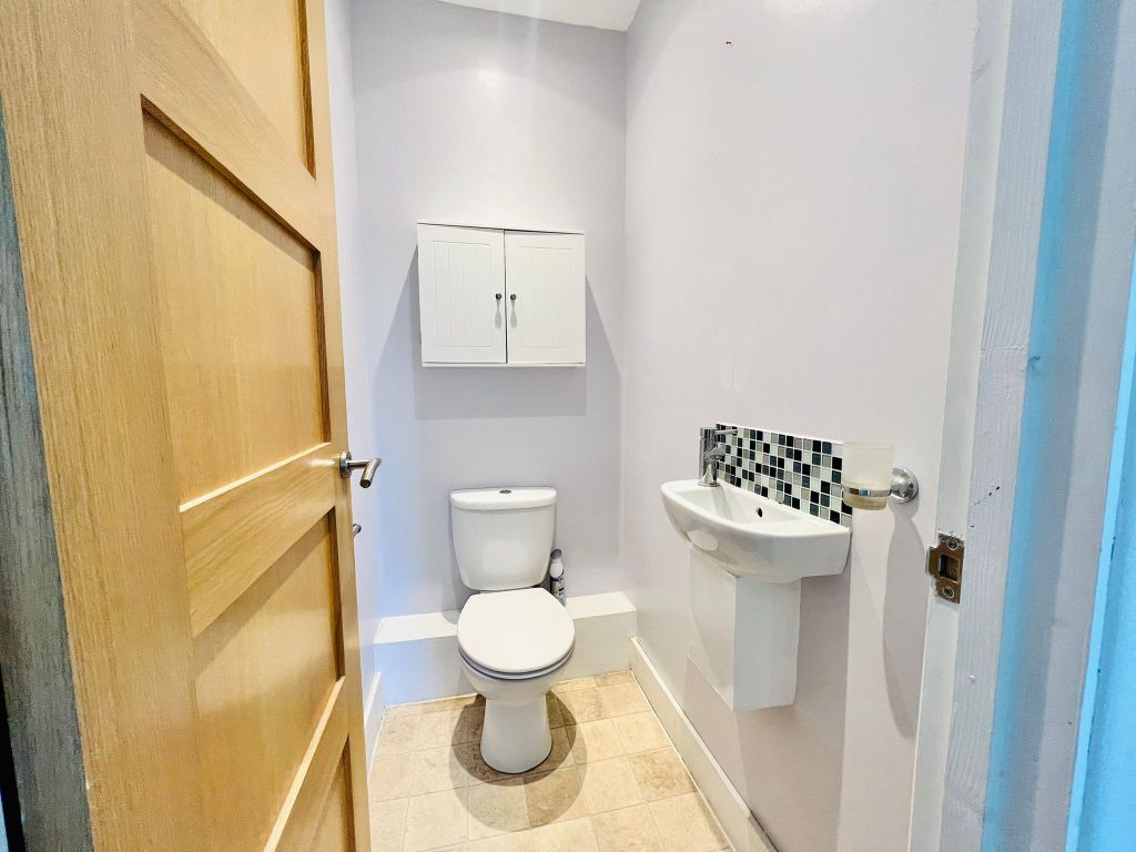 Property photo 3 of 11 Photo 2
