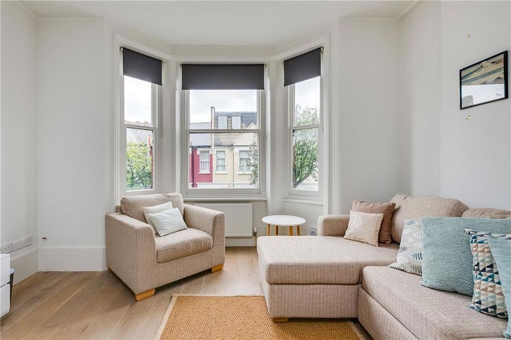 Property photo 2 of 6