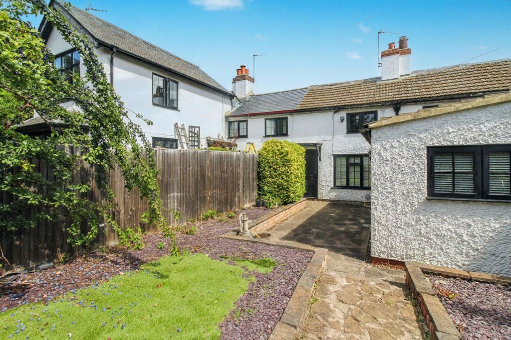 Property photo 2 of 16