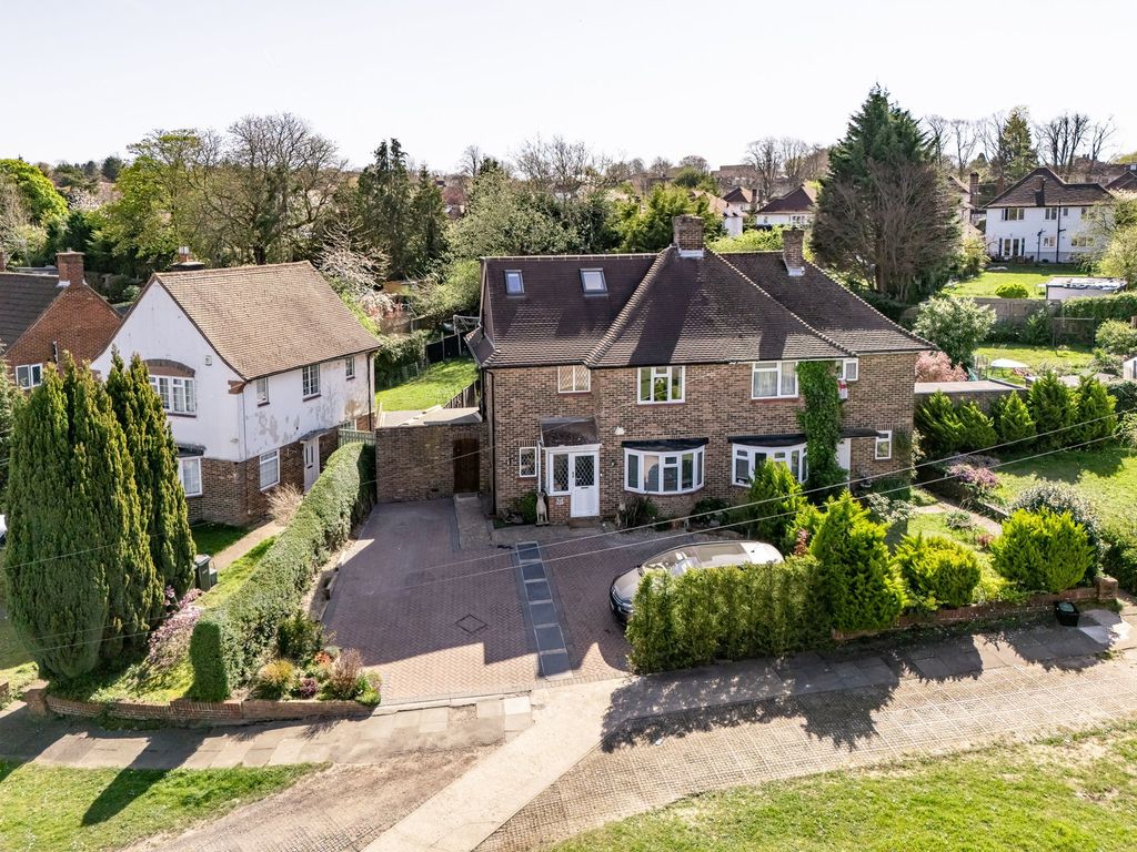 Property photo 2 of 29