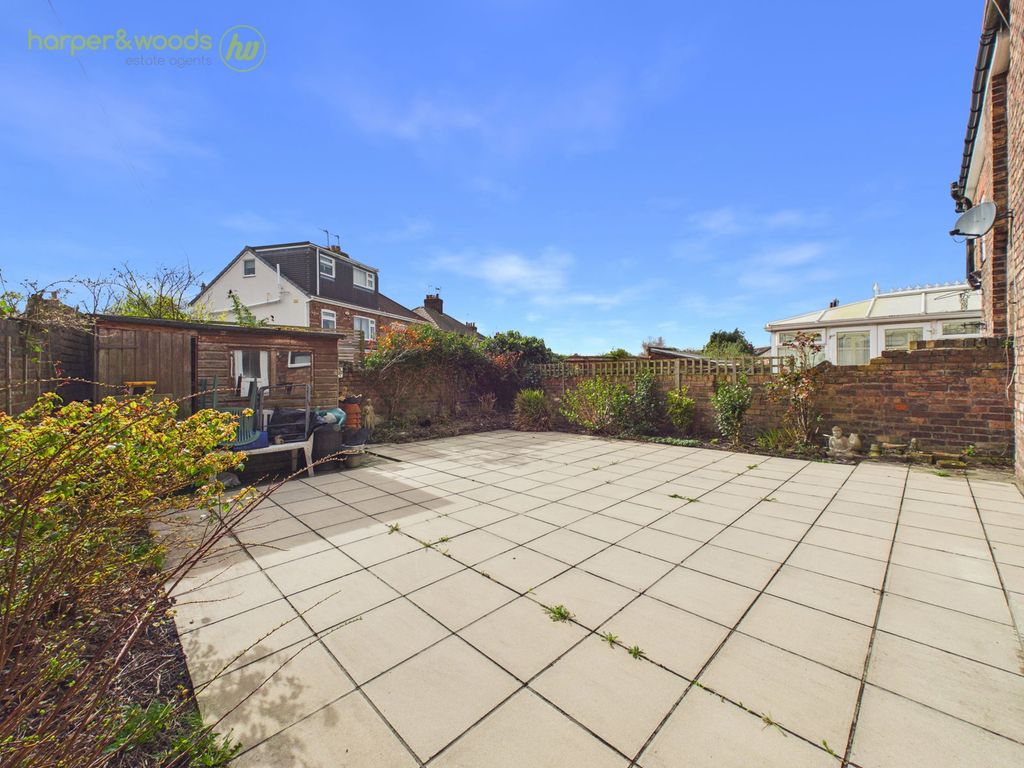 Property photo 3 of 31