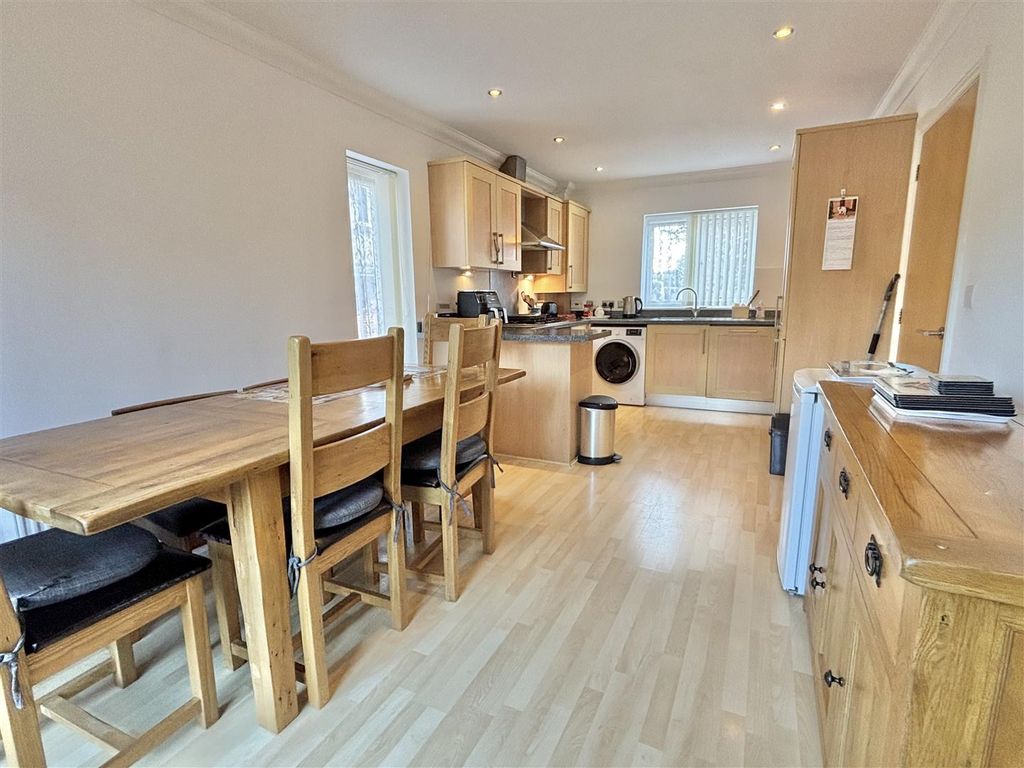 Property photo 3 of 14 Img_8564.Jpg