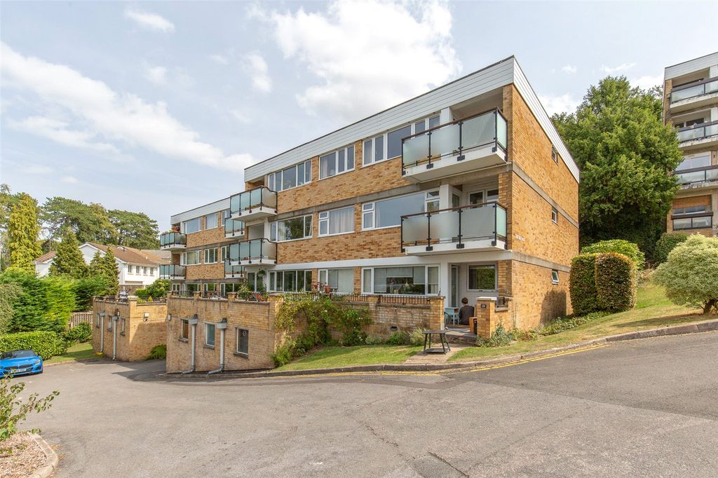 Property photo 2 of 11 Picture No. 18