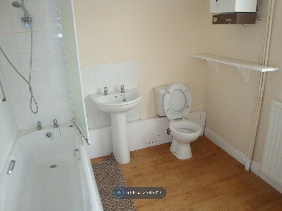 Property photo 2 of 5 Bathroom