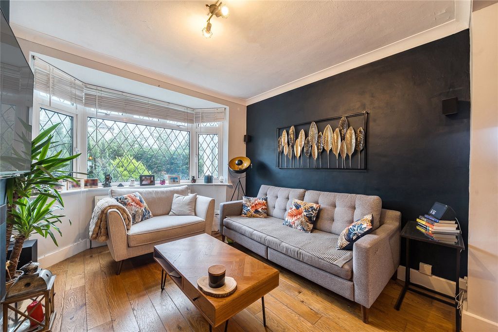 Property photo 2 of 19 Picture No. 03