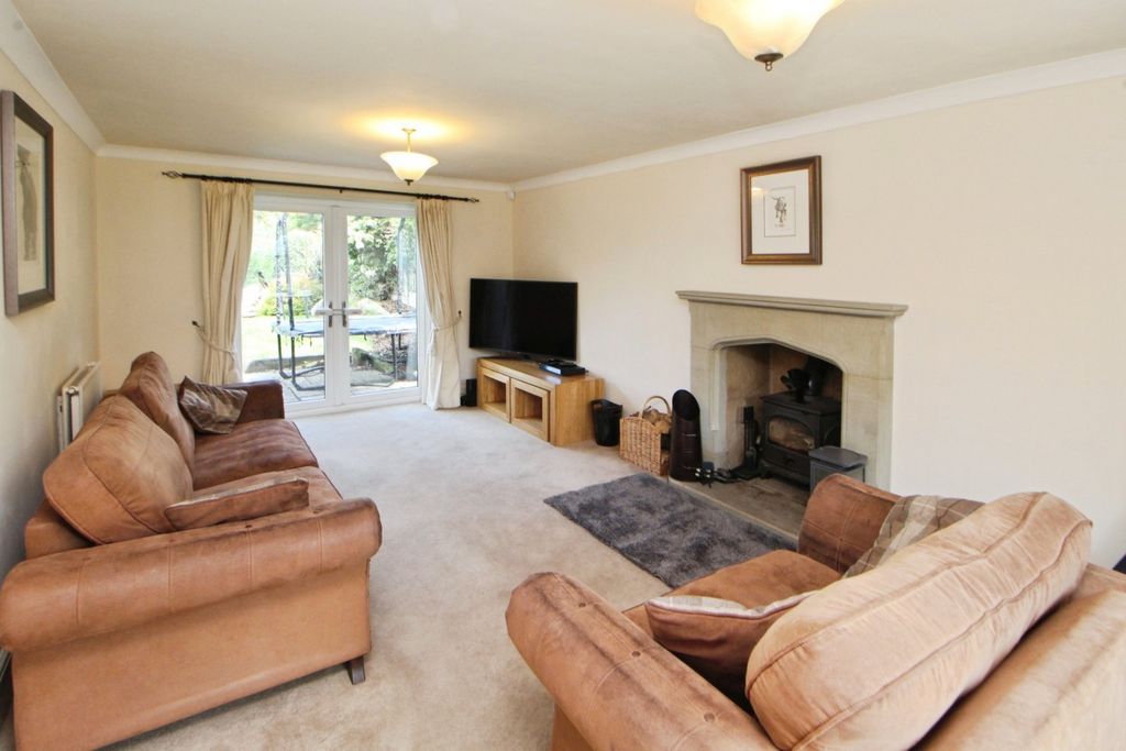 Property photo 2 of 21 Picture No. 32