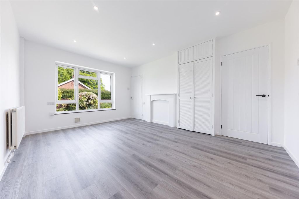 Property photo 2 of 12 Ba-2.Jpg