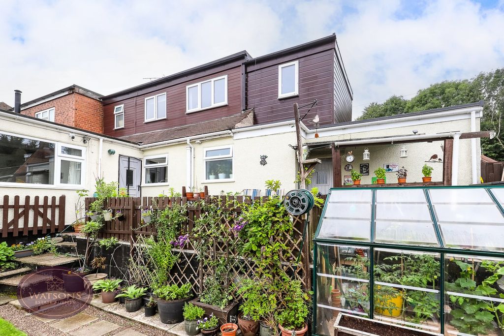 Property photo 2 of 35