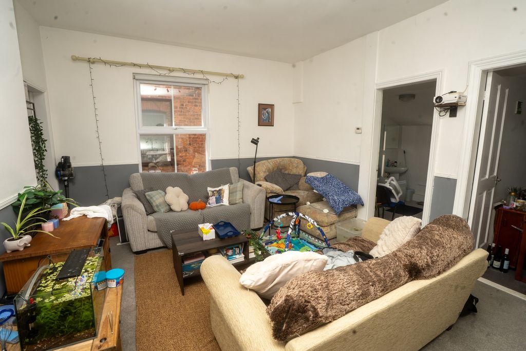 Property photo 3 of 22