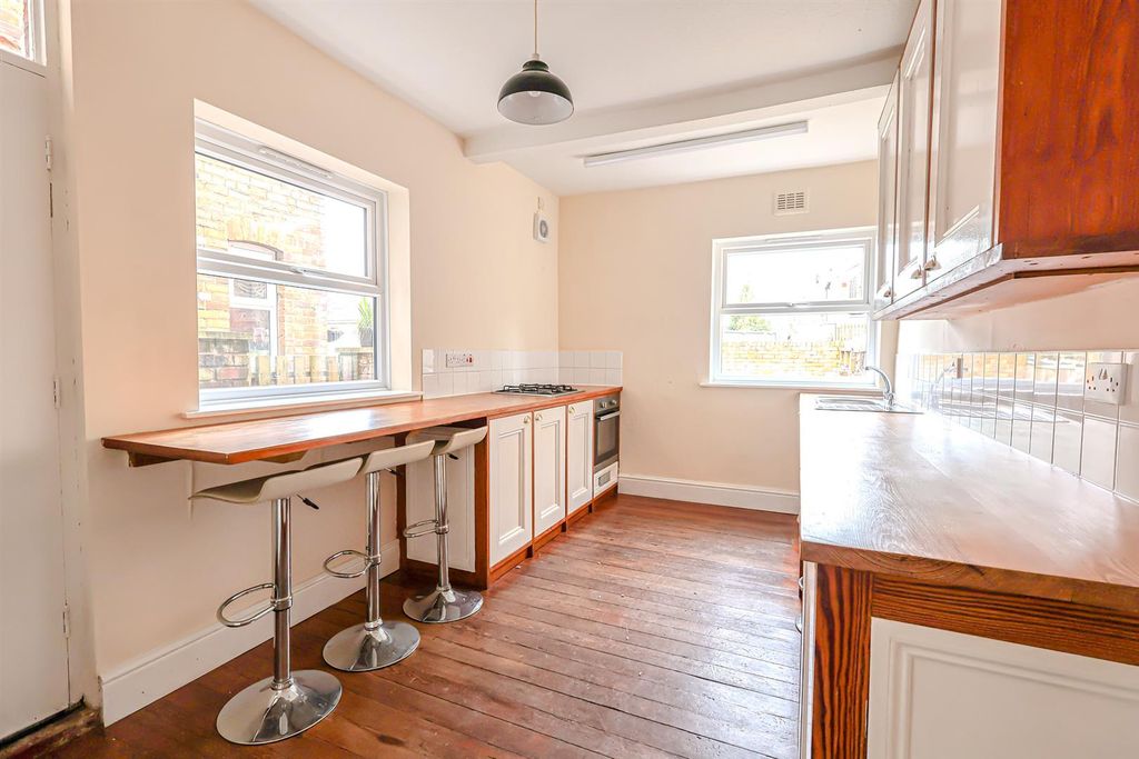 Property photo 3 of 28 Img_4475.Jpg