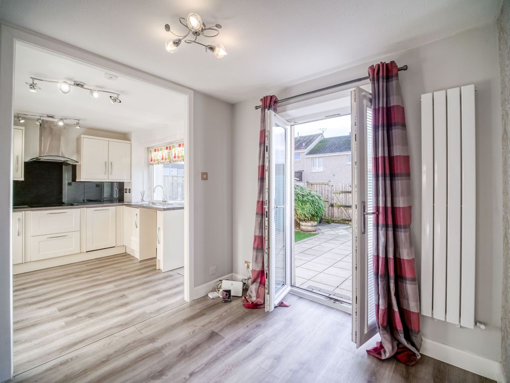 Property photo 3 of 16 Lounge