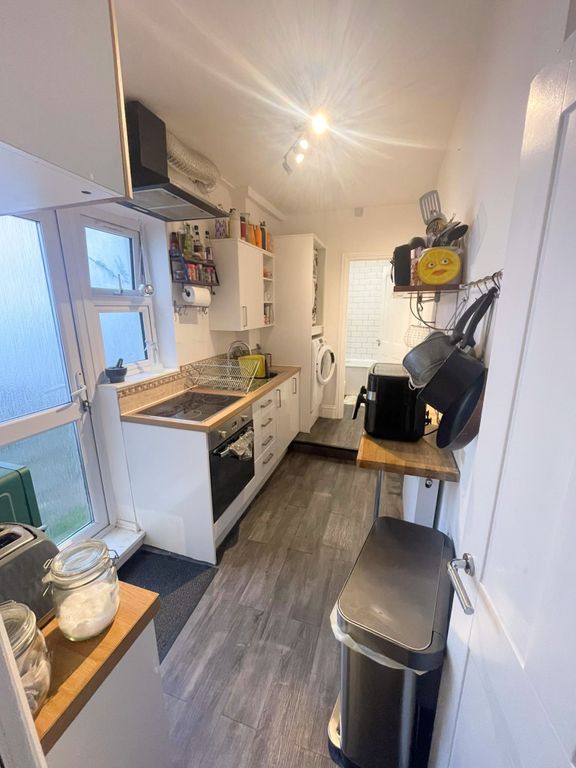 Property photo 2 of 7