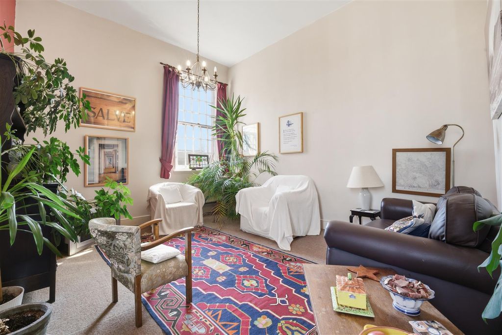 Property photo 2 of 15 78 O V Recp.Jpg