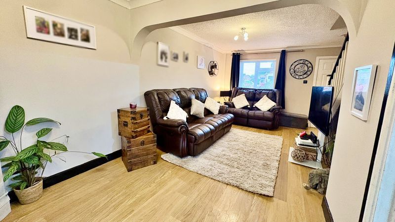 Property photo 3 of 16 Photo 2