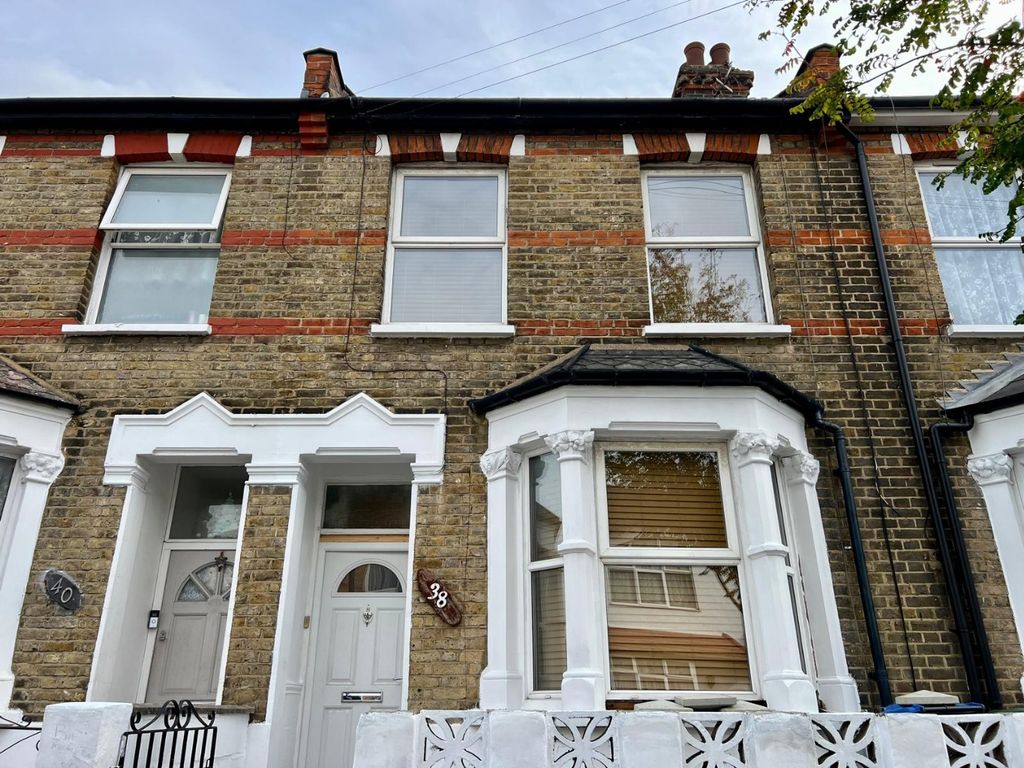 Property photo 1 of 16 4588720