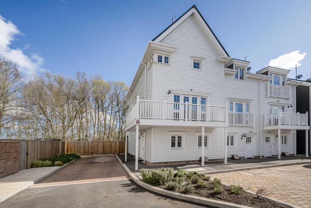 Property photo 1 of 15 1-69c7B06A830B4-1...