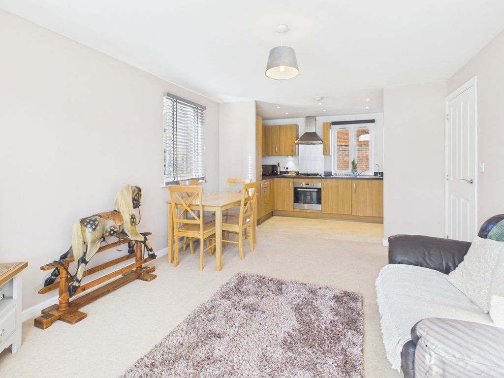 Property photo 3 of 12