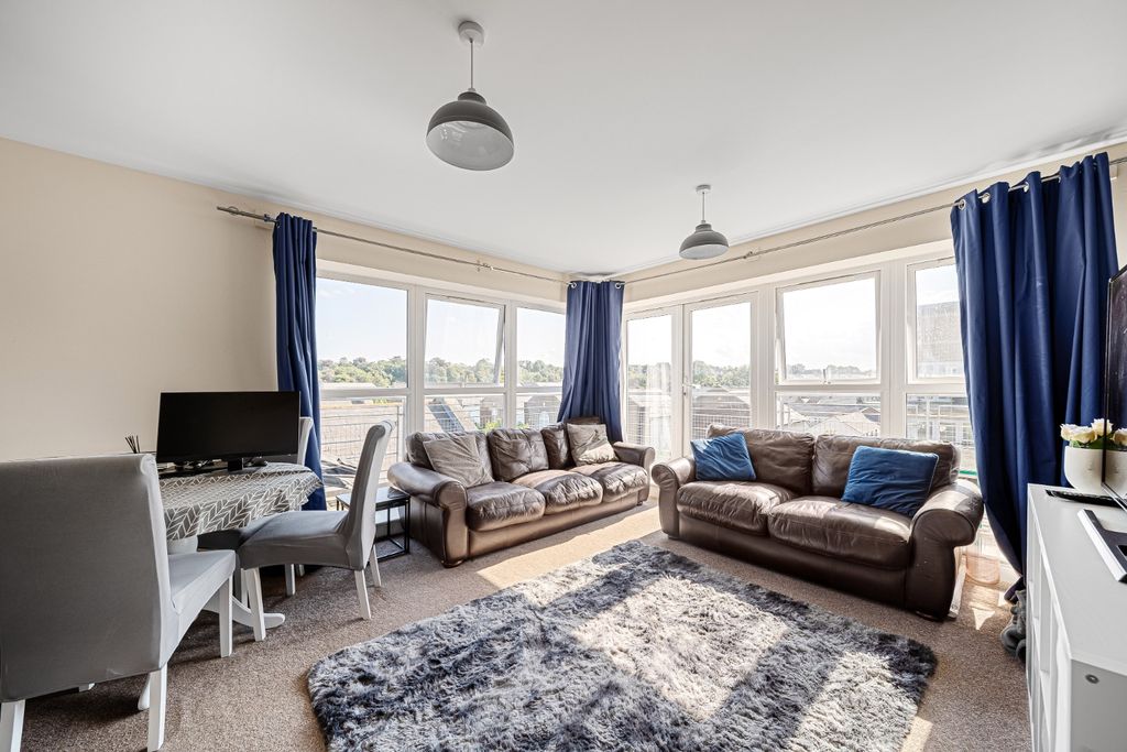 Property photo 1 of 14 4142120