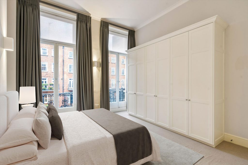 Property photo 3 of 12 Image