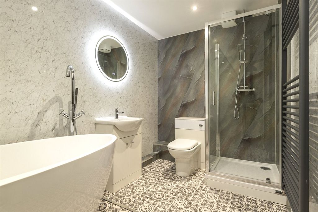 Additional image 10 of 3 bed detached house for saleSilver Drift, Beach Hill, Milford Haven, Pembrokeshire SA73