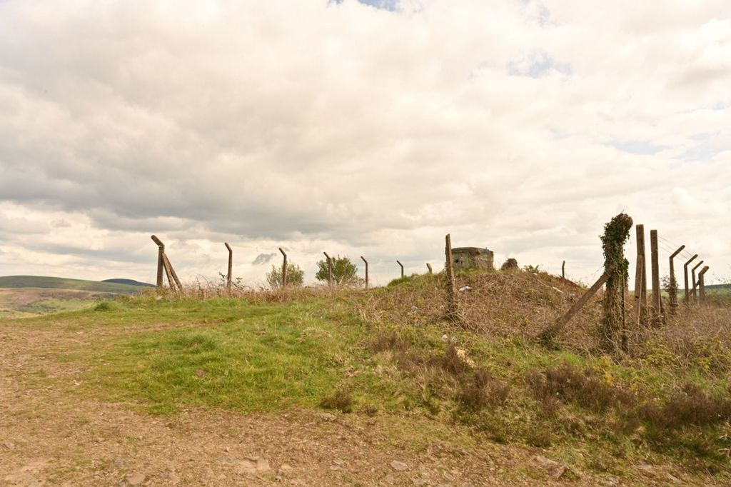 Property photo 2 of 31