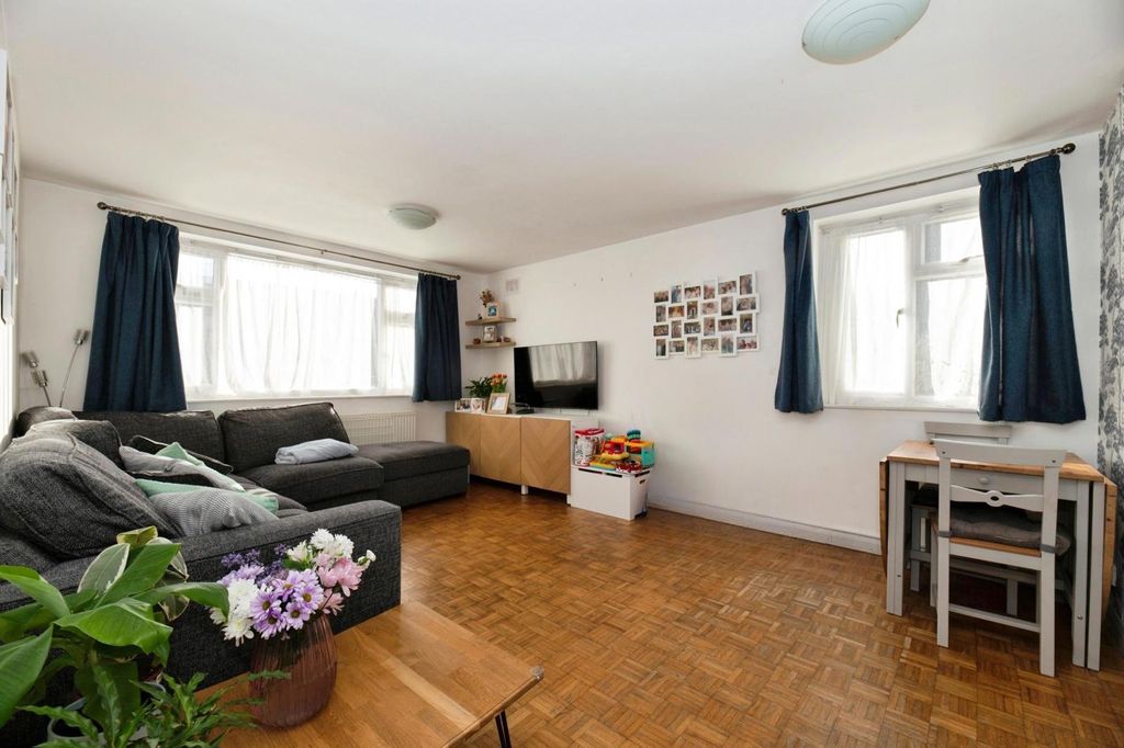 Property photo 2 of 7 Pbox-Img.Jpg