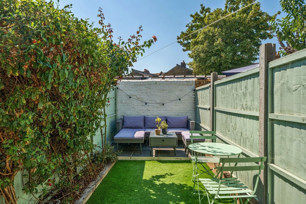 Property photo 2 of 16 1508627-6-1A00043...