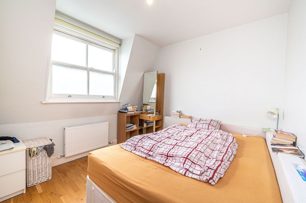 Property photo 3 of 4