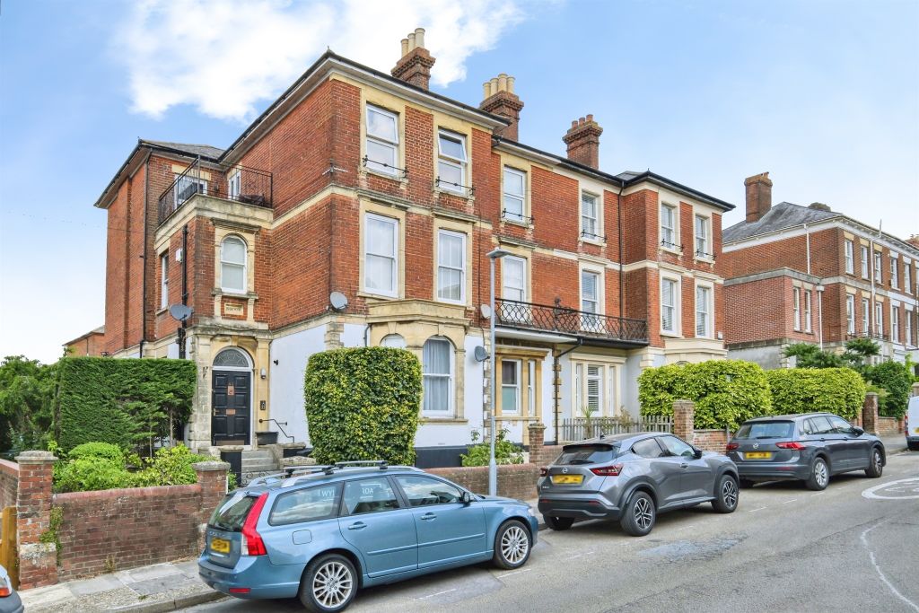 Property photo 1 of 14
