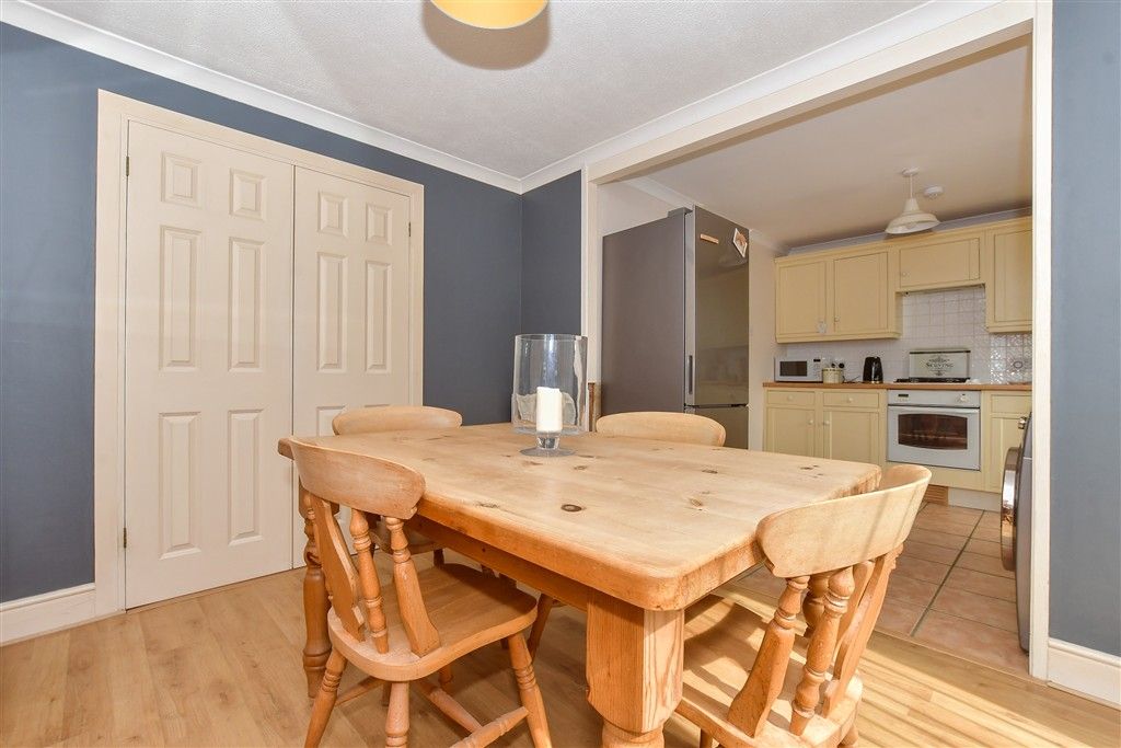 Property photo 3 of 14 Dining Area