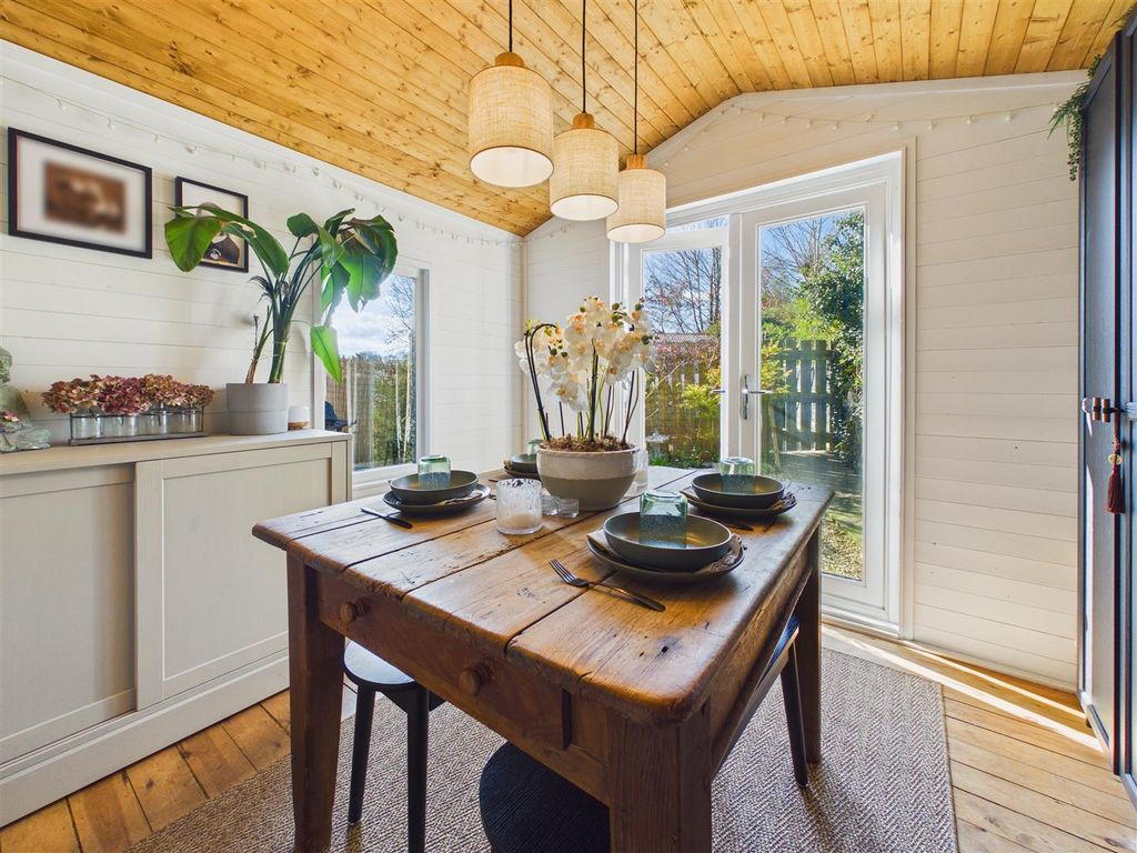 Property photo 3 of 15 Garden Room