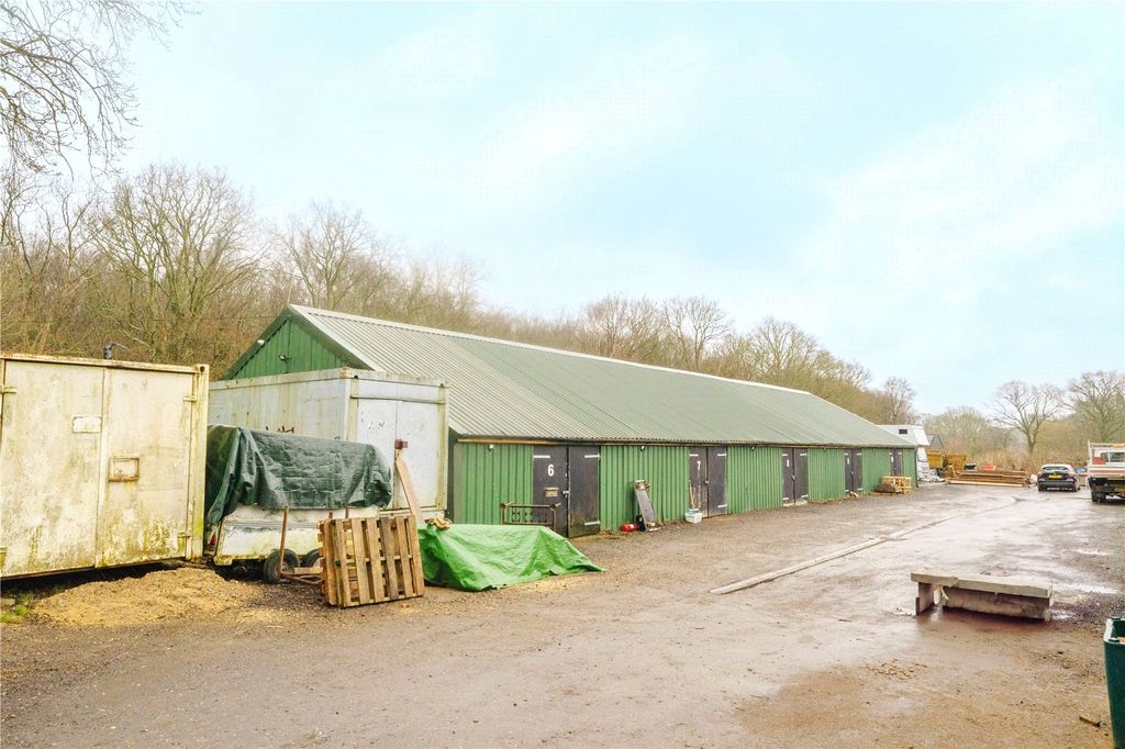 Property photo 3 of 18 Picture No. 06