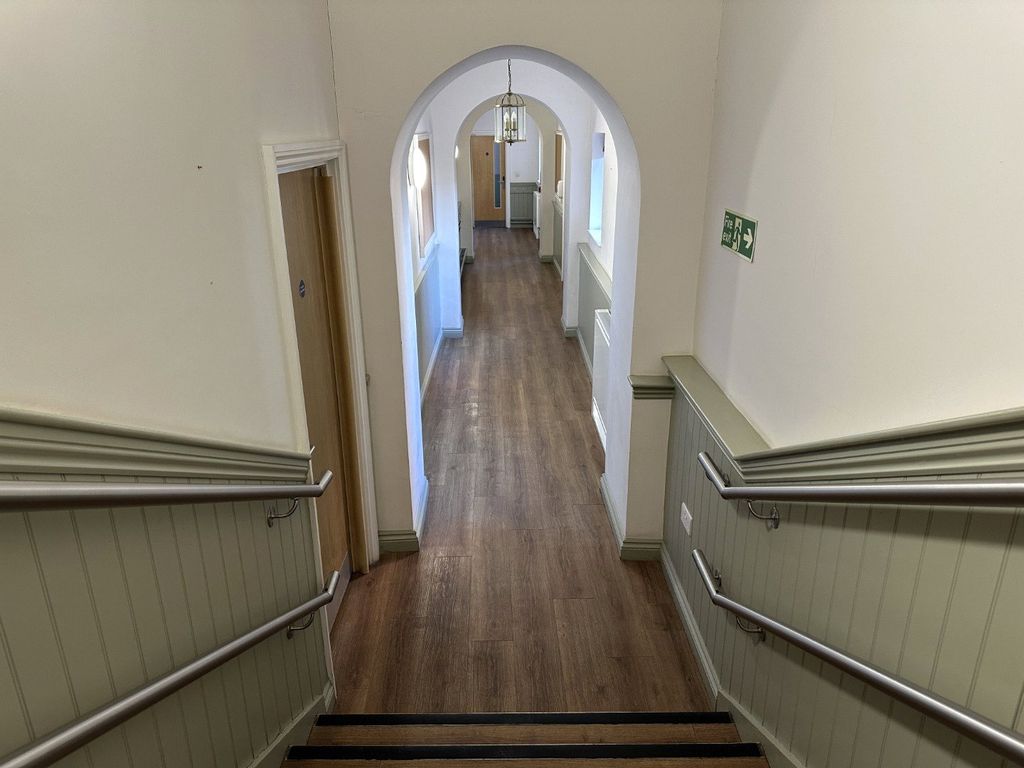 Property photo 3 of 35 Picture No. 42