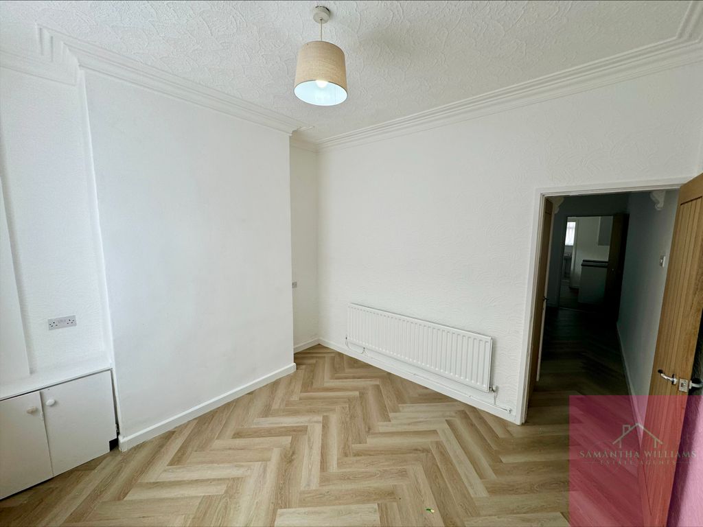 Property photo 2 of 6 Processed-2877Bbad-D6F9-4498-9D71-F9Dfa4D61638.Jpeg